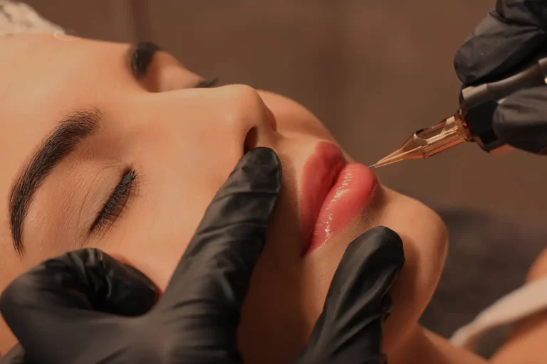 Permanent Make-up bei Skin & Colour für natürlich betonte Gesichtszüge